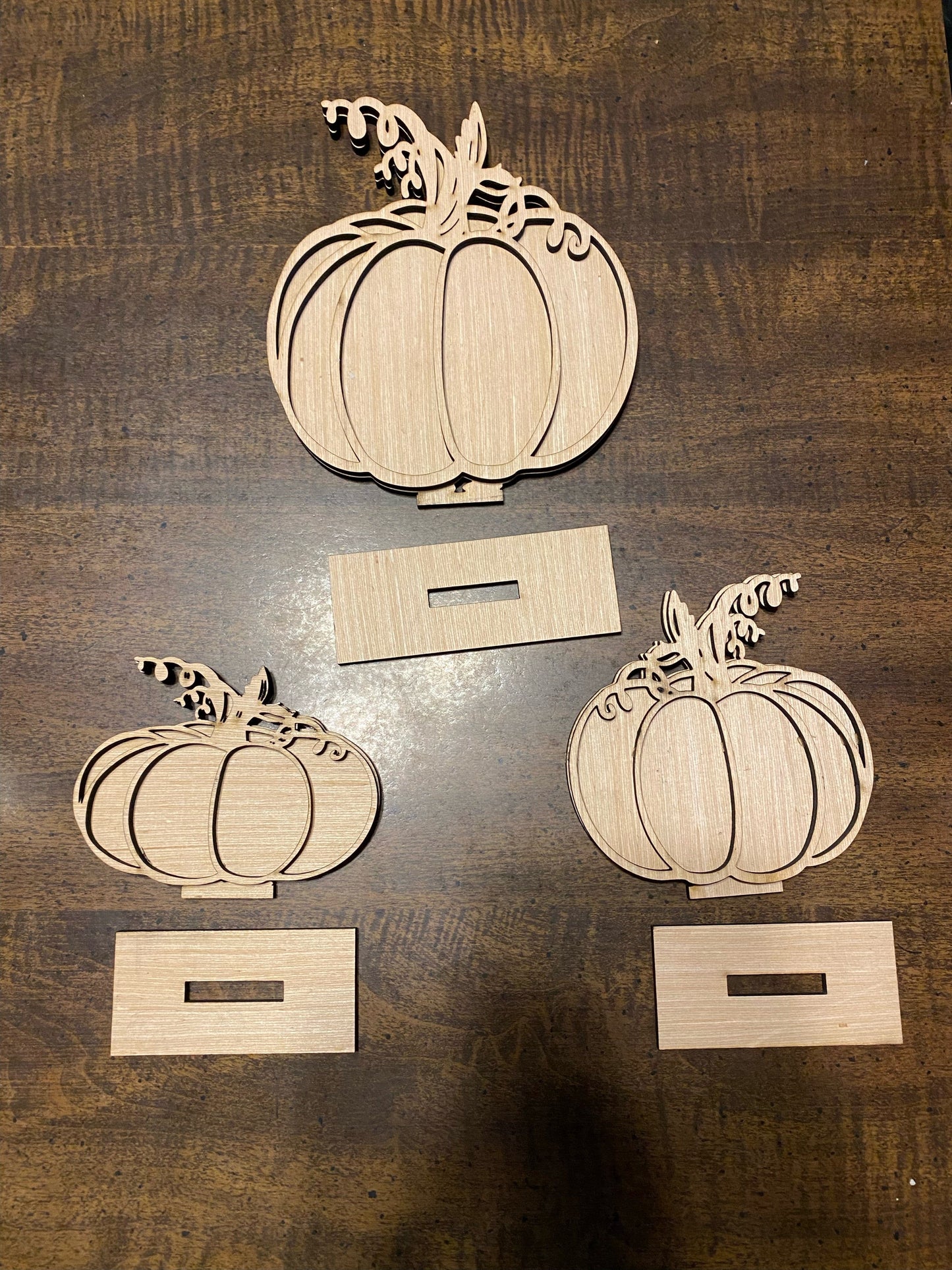 Kit #1, This kit contains 3 pumpkin kit w/base measuring approximately:
Qty 1: 5.5”w x 6.25”h
Qty 1: 4.25”w x 4.5”h
Qty 1: 4.25”w x 3”h
